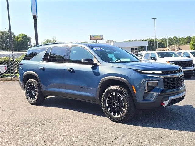 Certified Used 2024 Blue Chevrolet Z71 image 2