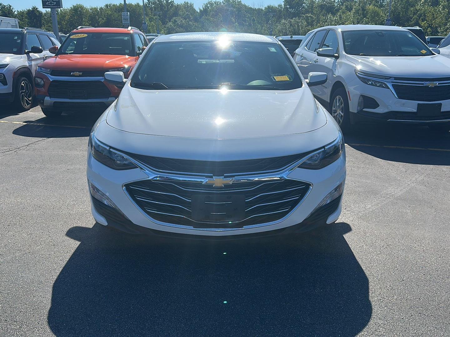 Used 2019 Summit White Chevrolet LT image 6