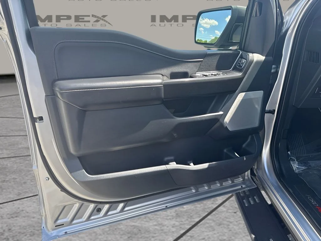Used 2022 Silver Ford Raptor image 29