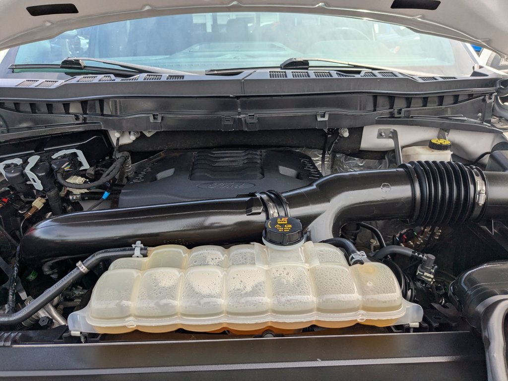 Used 2023  Ford Tremor image 32