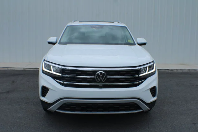 Used 2021 White Volkswagen 3.6L V6 SEL Premium image 19