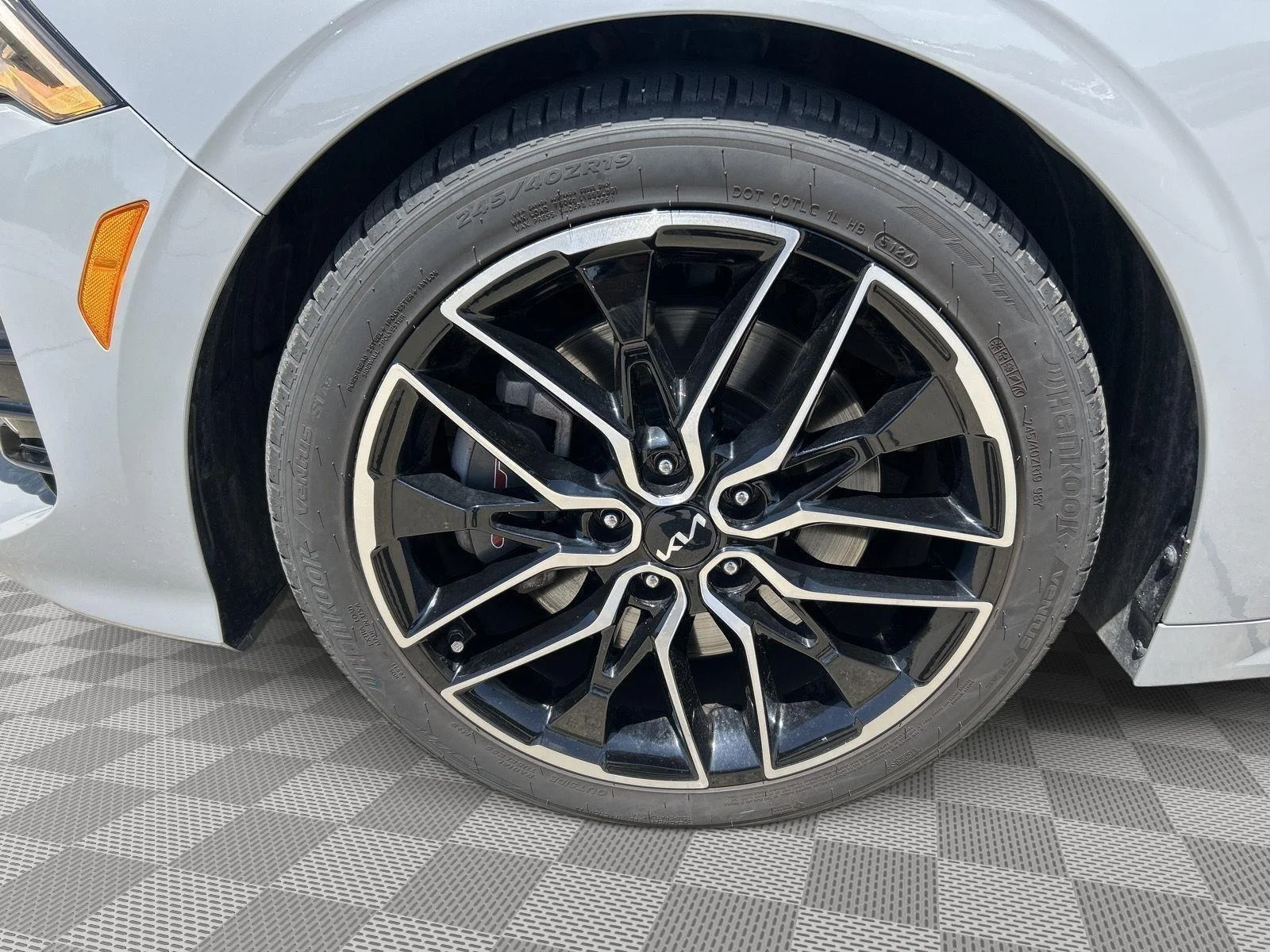 Used 2023 GRAY Kia GT image 23