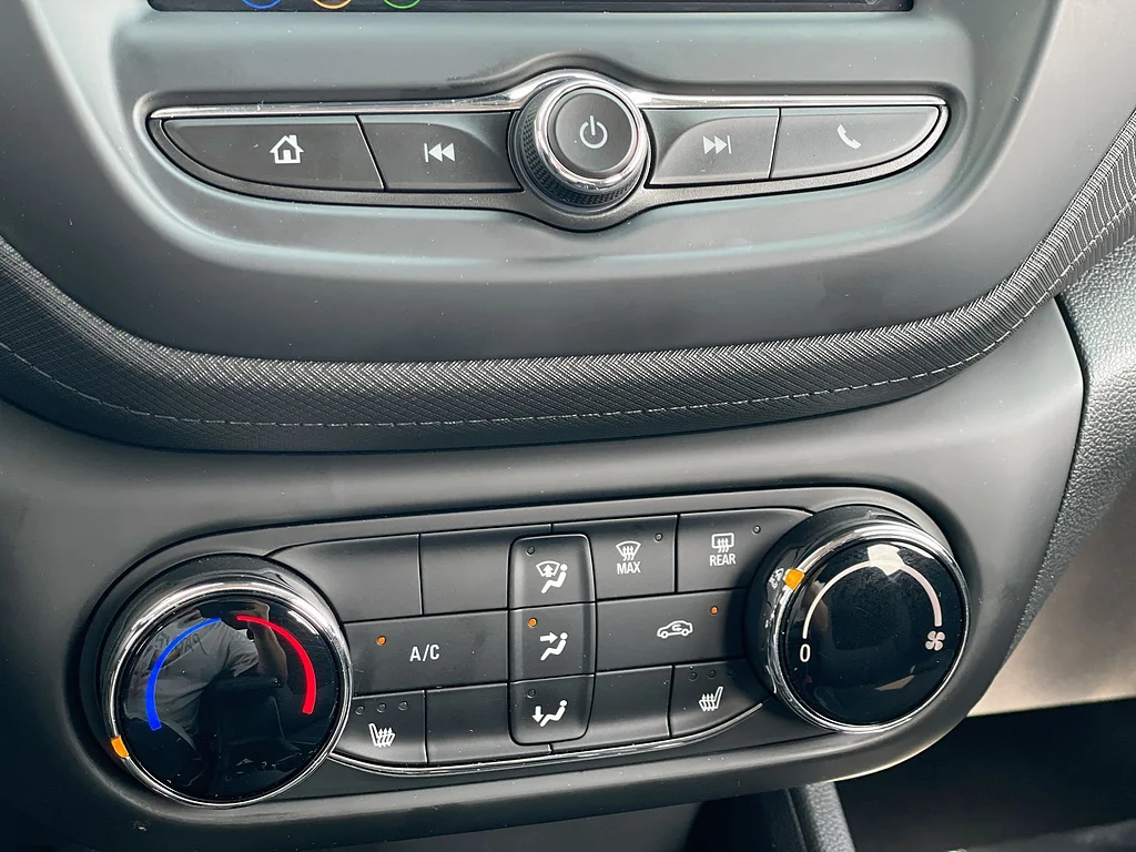Used 2023 Mosaic Black Metallic Chevrolet LT image 18