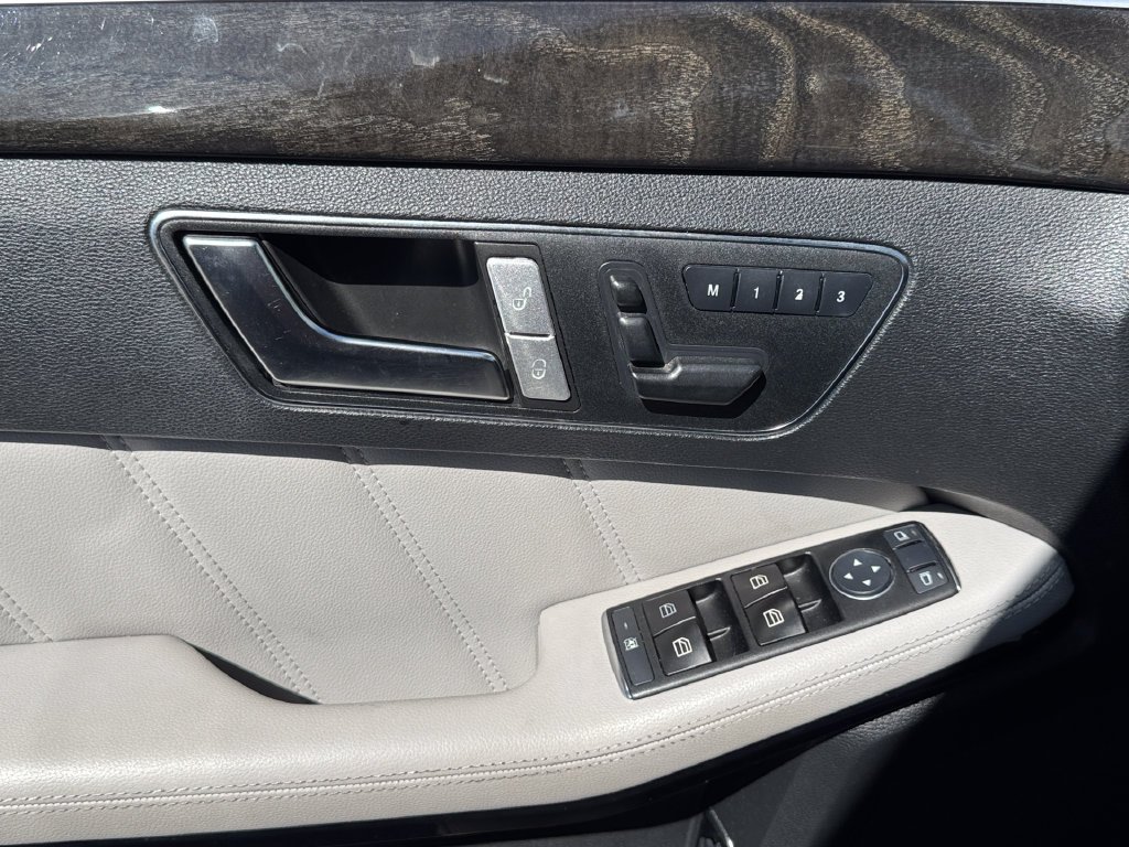 Used 2012  Mercedes-Benz E 350 image 11