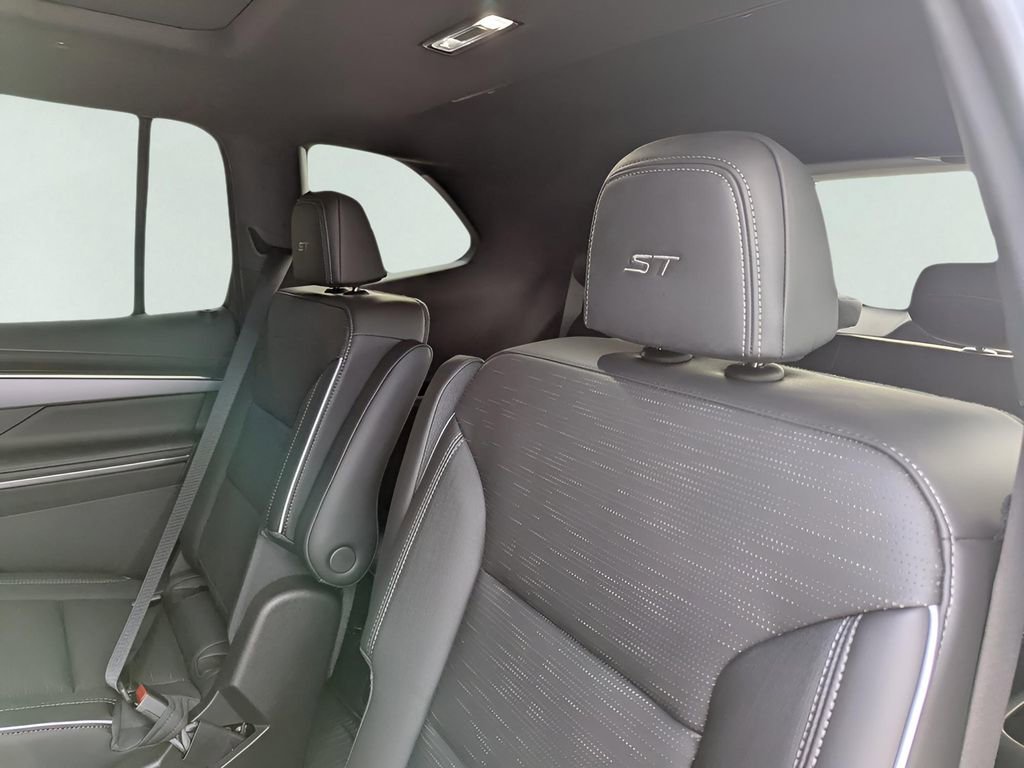 2025 Buick Enclave Sport Touring - Photo 16