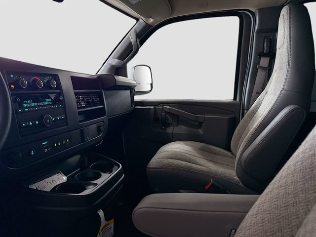 2025 Chevrolet Express Cargo Work Van - Photo 22