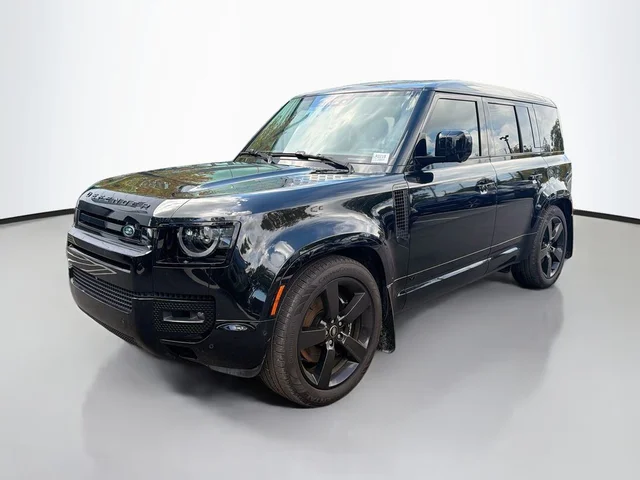 2025 Land Rover Defender 110 V8