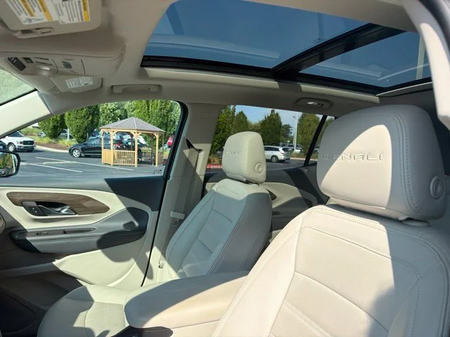 Used 2023 Summit White GMC Denali image 13