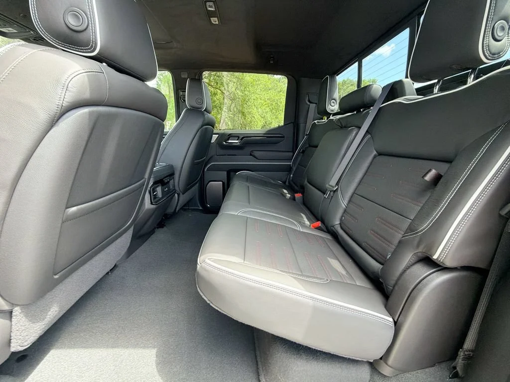 2026 GMC Sierra 1500 AT4X - Photo 18