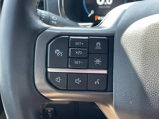 Used 2023 Gray Ford LARIAT image 20