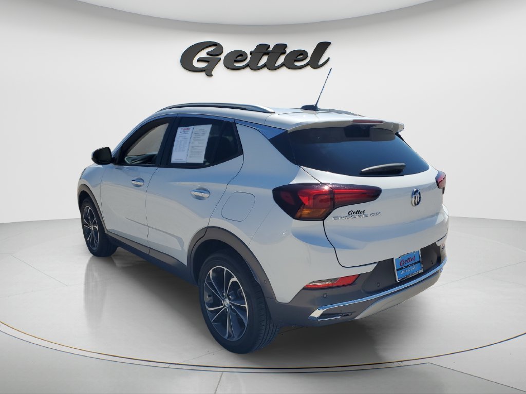 Used 2022 WHITE FROST TRICOAT Buick Essence image 7