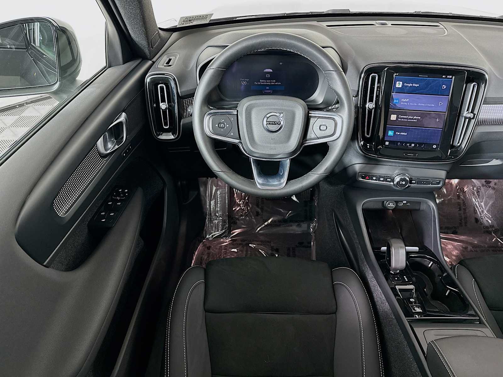 Certified Used 2023 Onyx Black Volvo Plus image 21