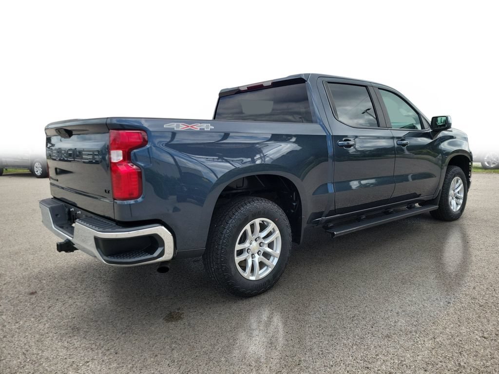 Used 2020 Shadow Gray Metallic Chevrolet LT image 4