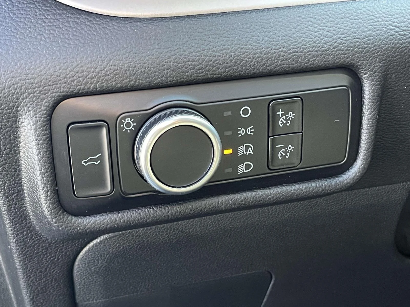 Used 2024 Carbonized Gray Metallic Ford XLT image 9
