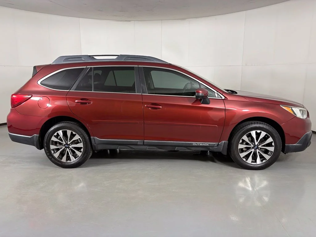 Used 2017 Red Subaru 2.5i image 9