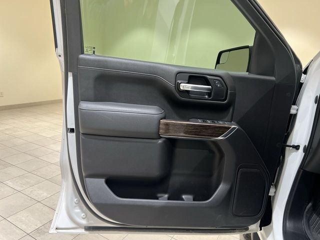 Used 2021 White GMC Elevation image 20