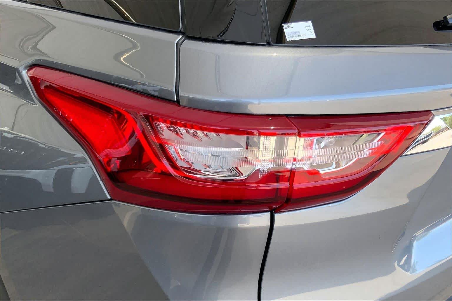 Used 2019 Satin Steel Metallic Chevrolet LT Leather image 29