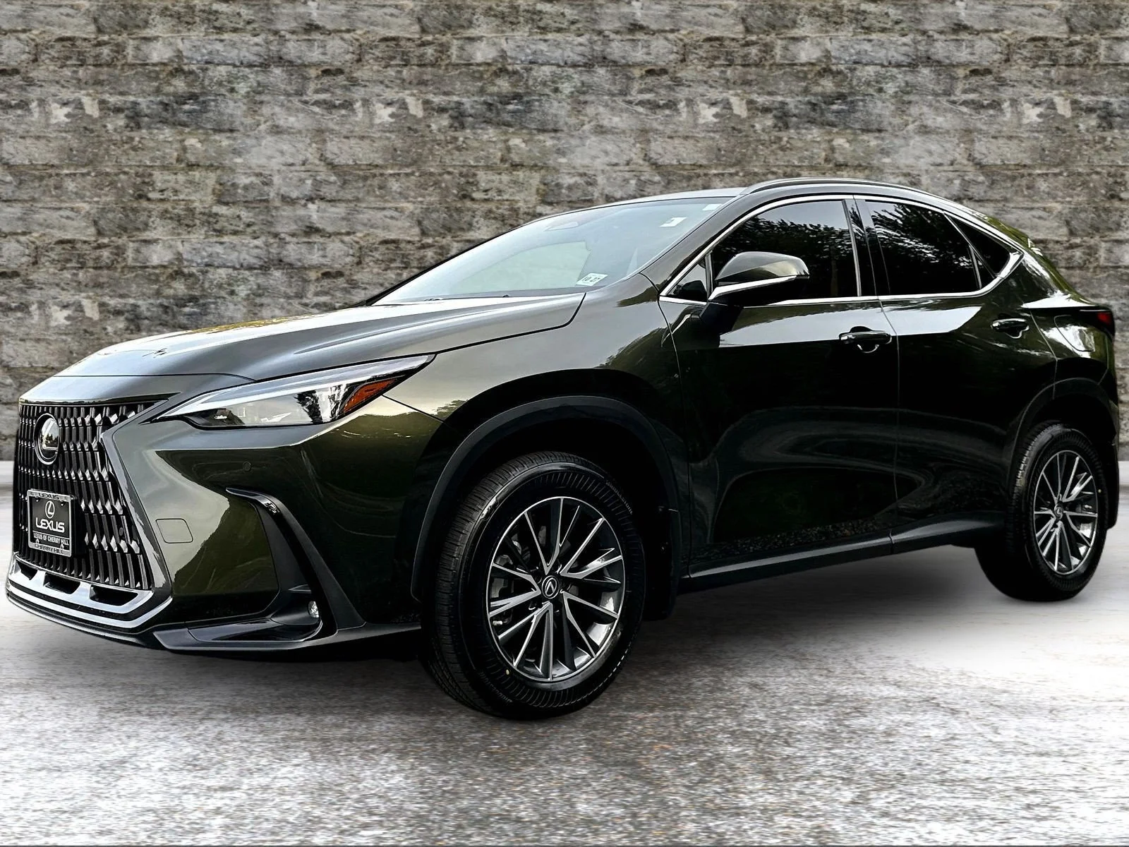 Used 2022 NORI GREEN PEARL Lexus  image 3