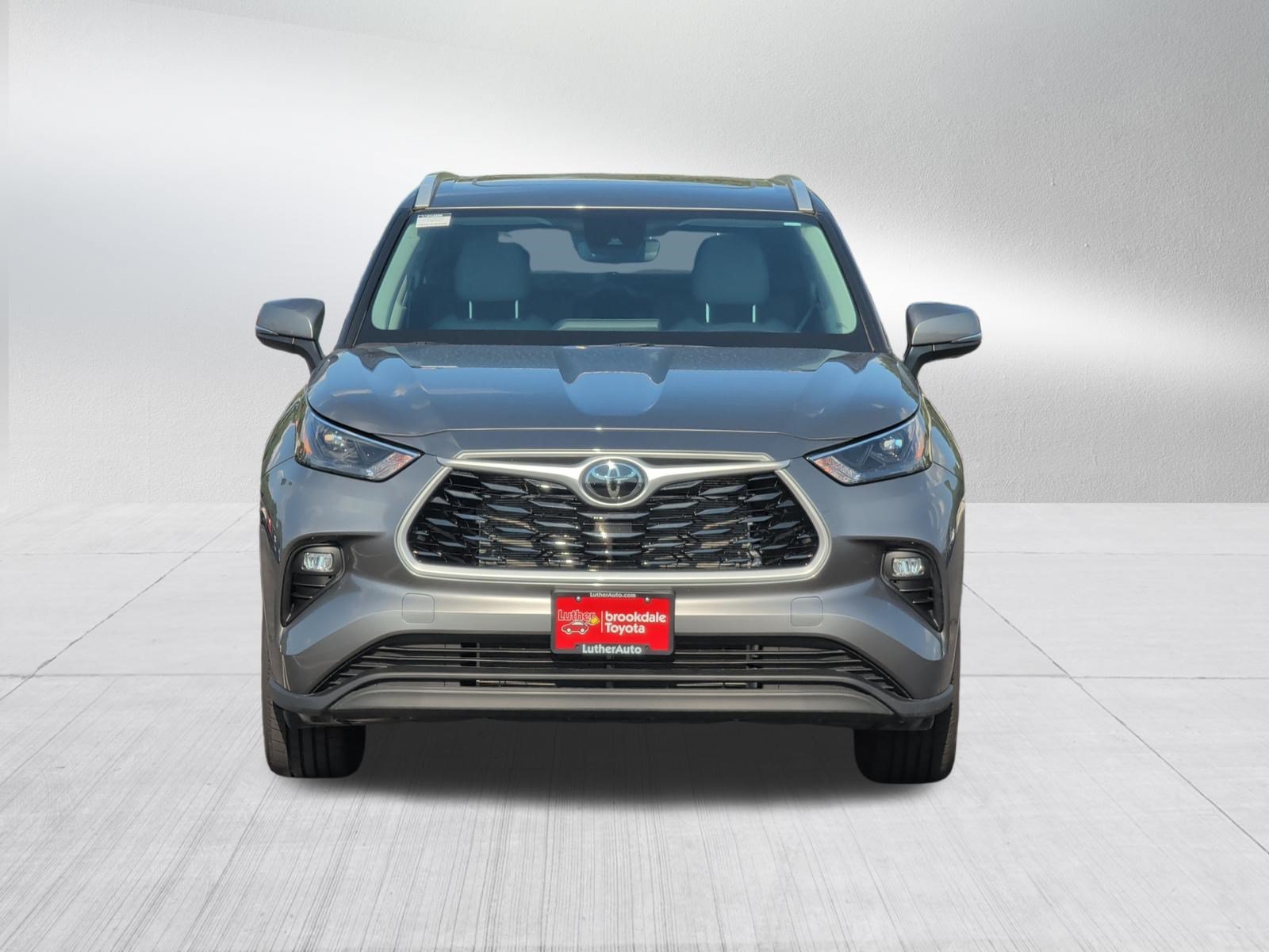 Certified 2026 Toyota Highlander XLE with VIN 5TDKDRBH4TS607749 for sale in Brooklyn Center, Minnesota