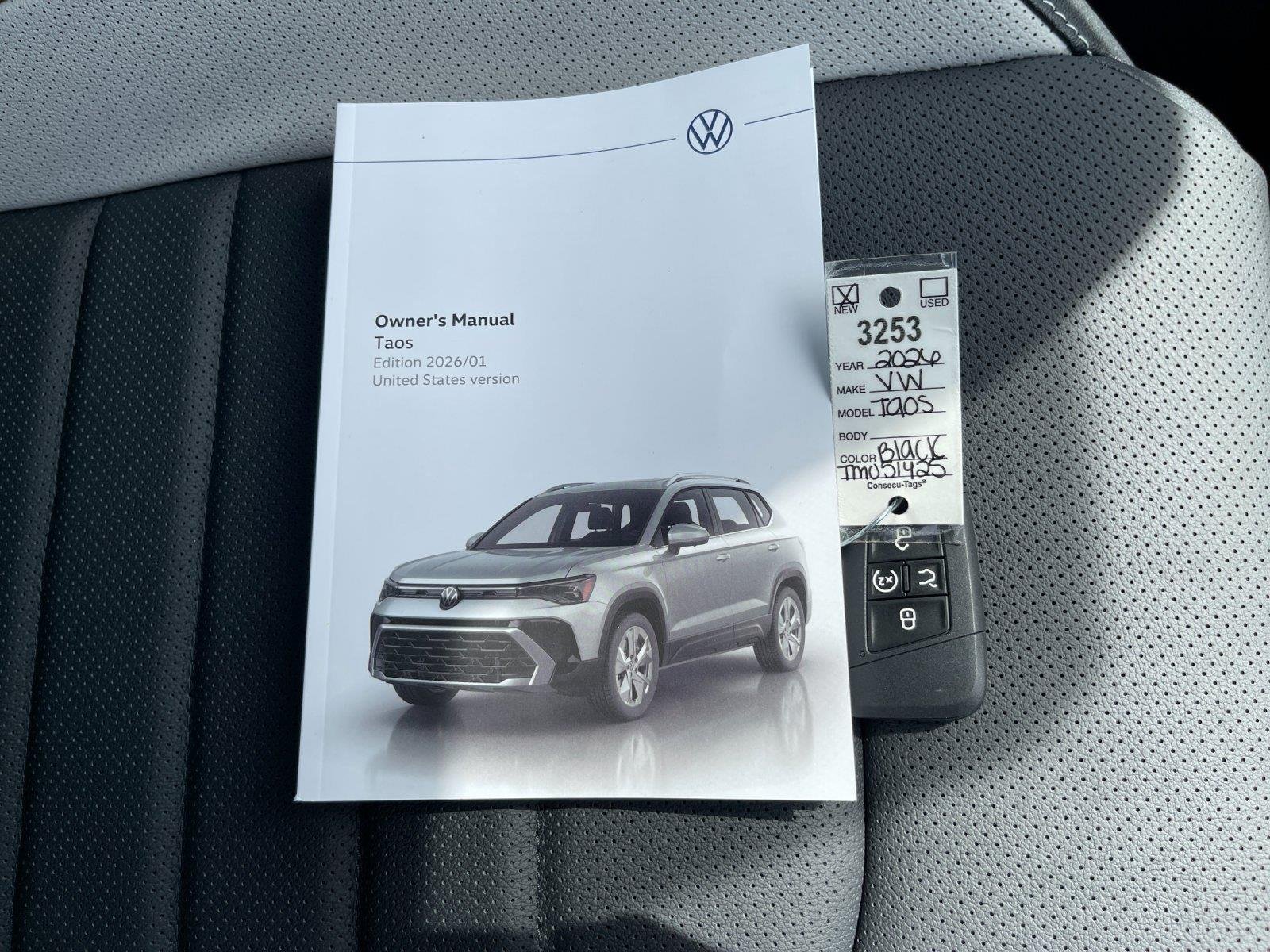 New 2026 Deep Black Pearl Volkswagen SEL image 41