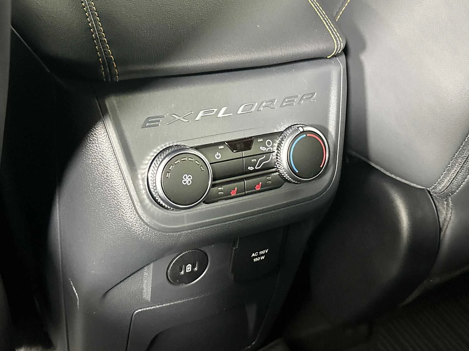 New 2026 Carbonized Gray Metallic Ford Tremor image 24