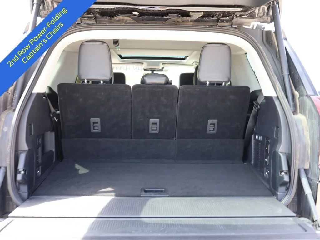 Used 2025 Black Ford Platinum image 16