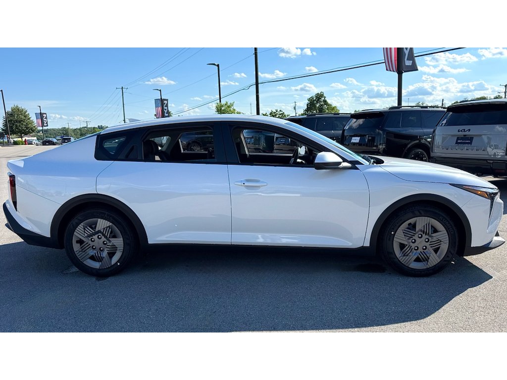 New 2026 Snow White Pearl Kia LX image 3