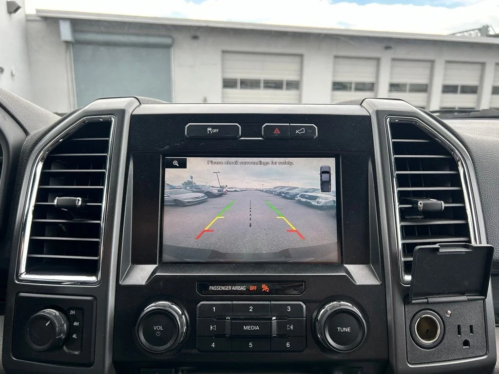Used 2015 Black Ford XLT image 18