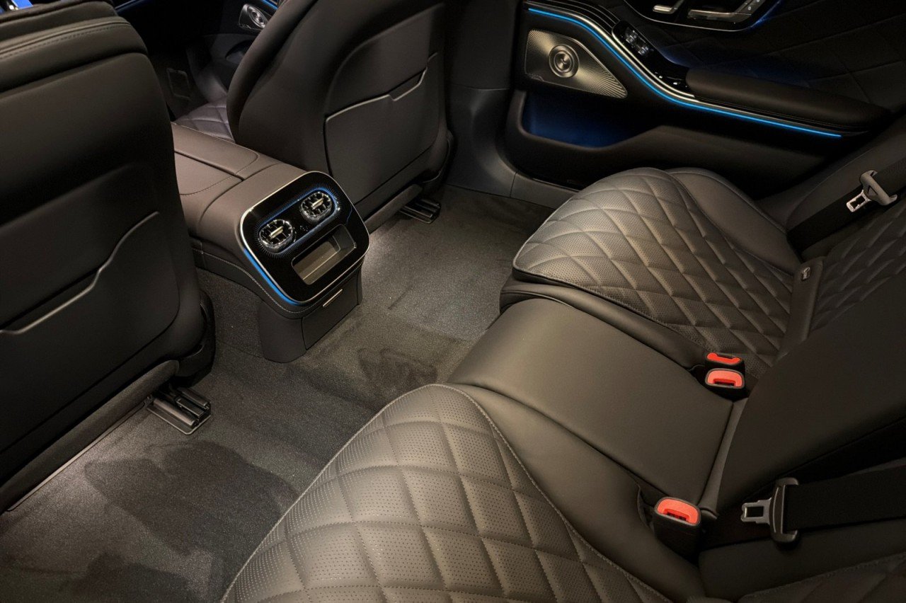 New 2027 Obsidian Black Metallic Mercedes-Benz S 580 4MATIC® Sedan image 11