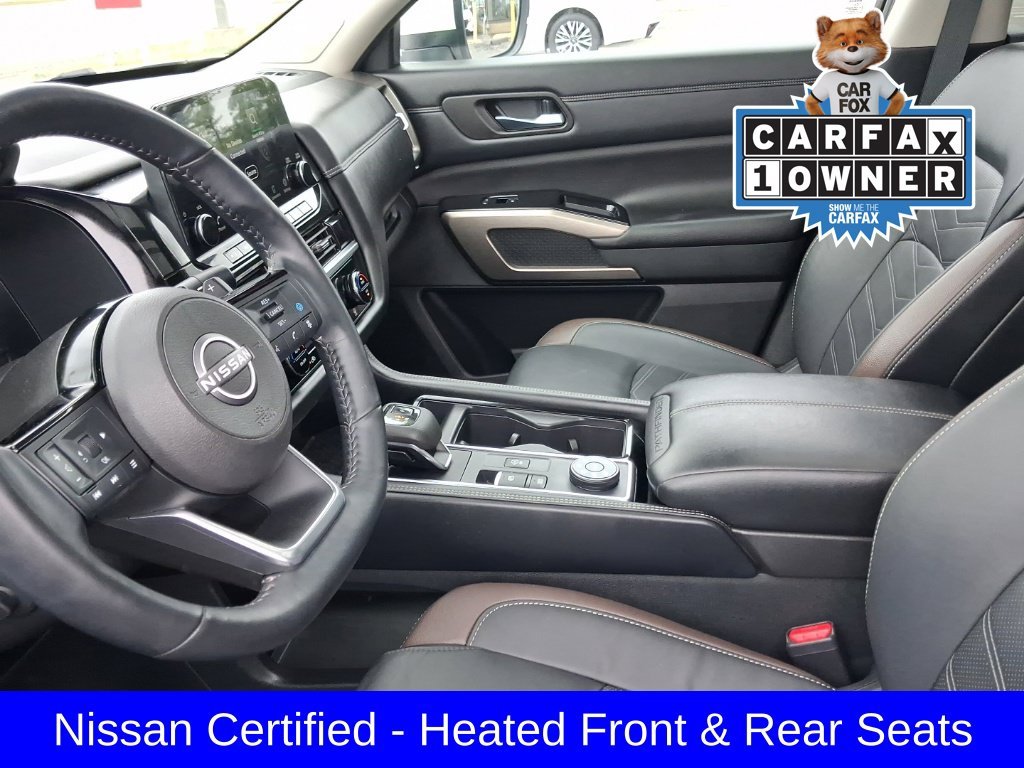 Used 2023 White Nissan Platinum image 19