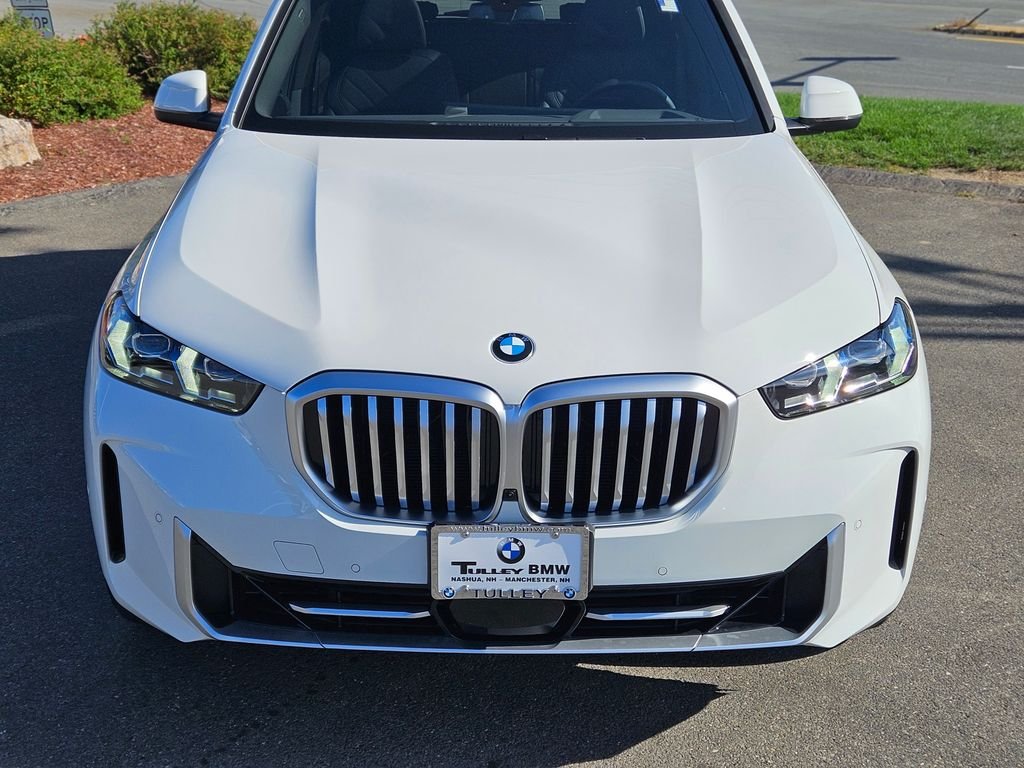 Certified Used 2026 Alpine White BMW xDrive40i image 8