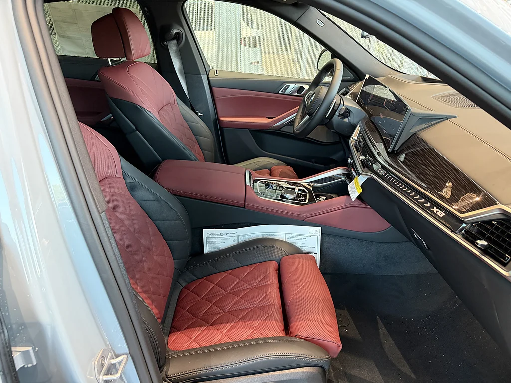 New 2027 Brooklyn Grey Metallic BMW xDrive40i image 14