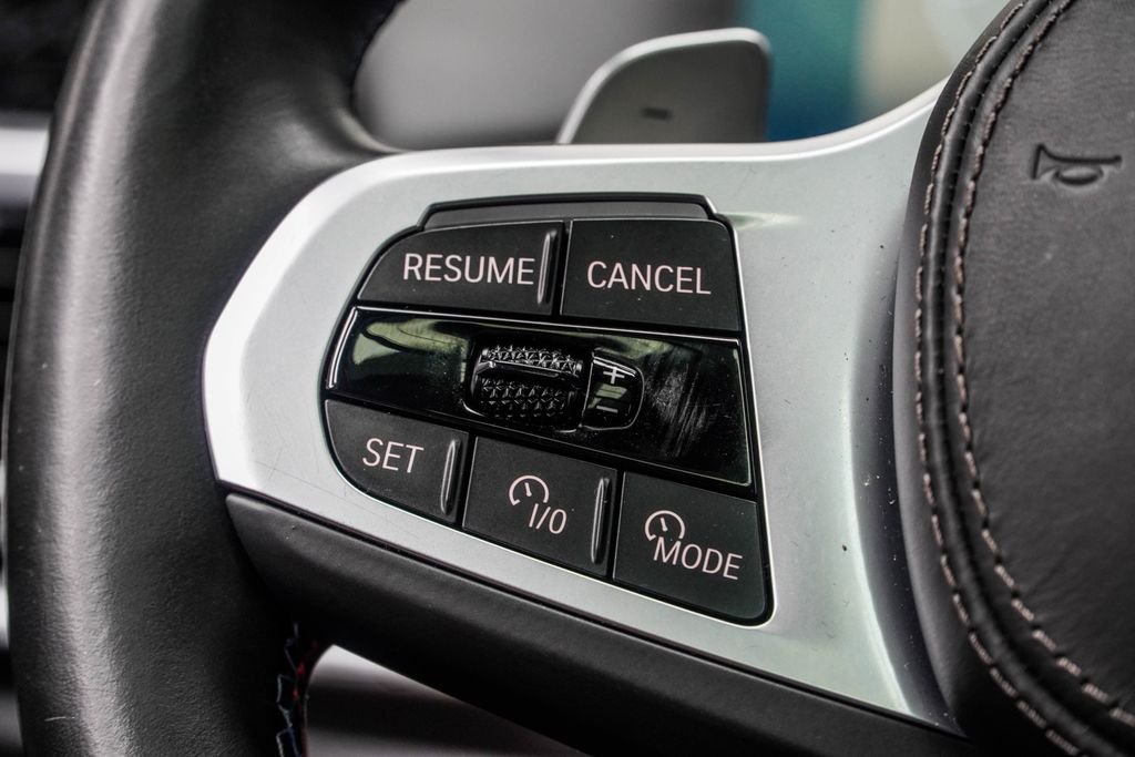 Used 2024 Blue BMW M60i image 40