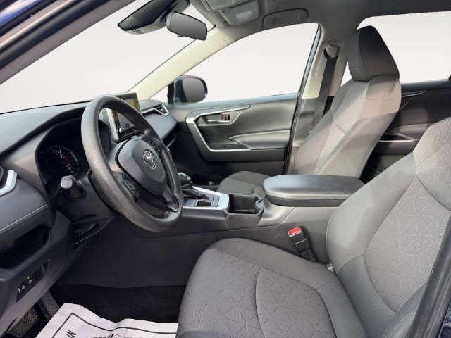 Used 2024  Toyota XLE image 11