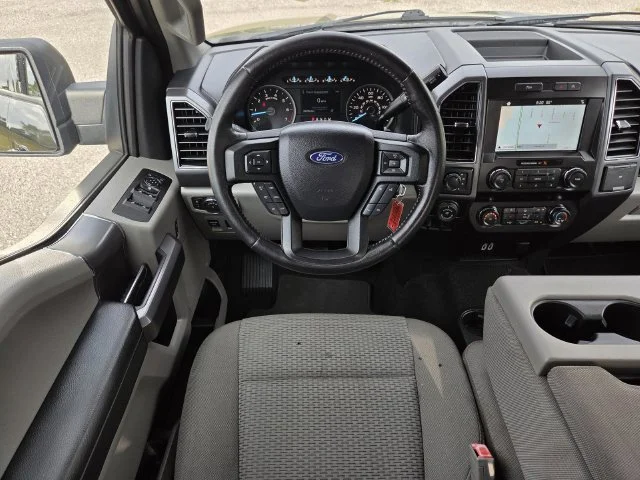 Used 2019 Blue Ford XLT image 11