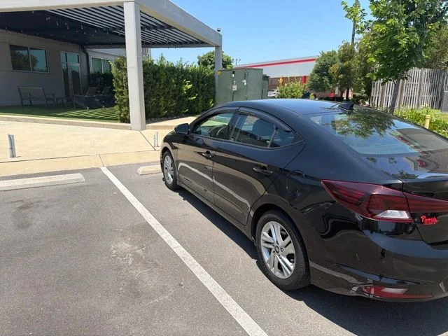 Used 2020 Black Hyundai SEL image 3