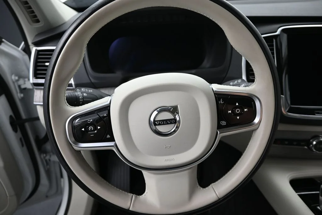 Certified Used 2025 Crystal White Volvo Plus image 14