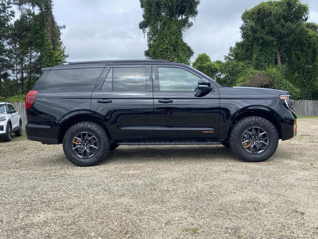 New 2026 Agate Black Metallic Ford Tremor® image 2