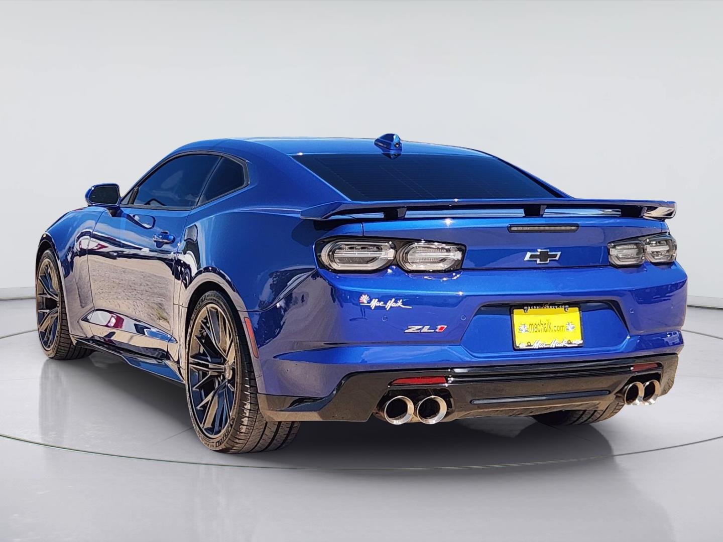 2024 Chevrolet Camaro photo 5 of 33