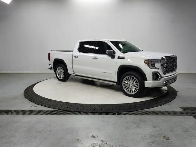 2019 GMC Sierra 4WD Crew Cab Short Box's photo
