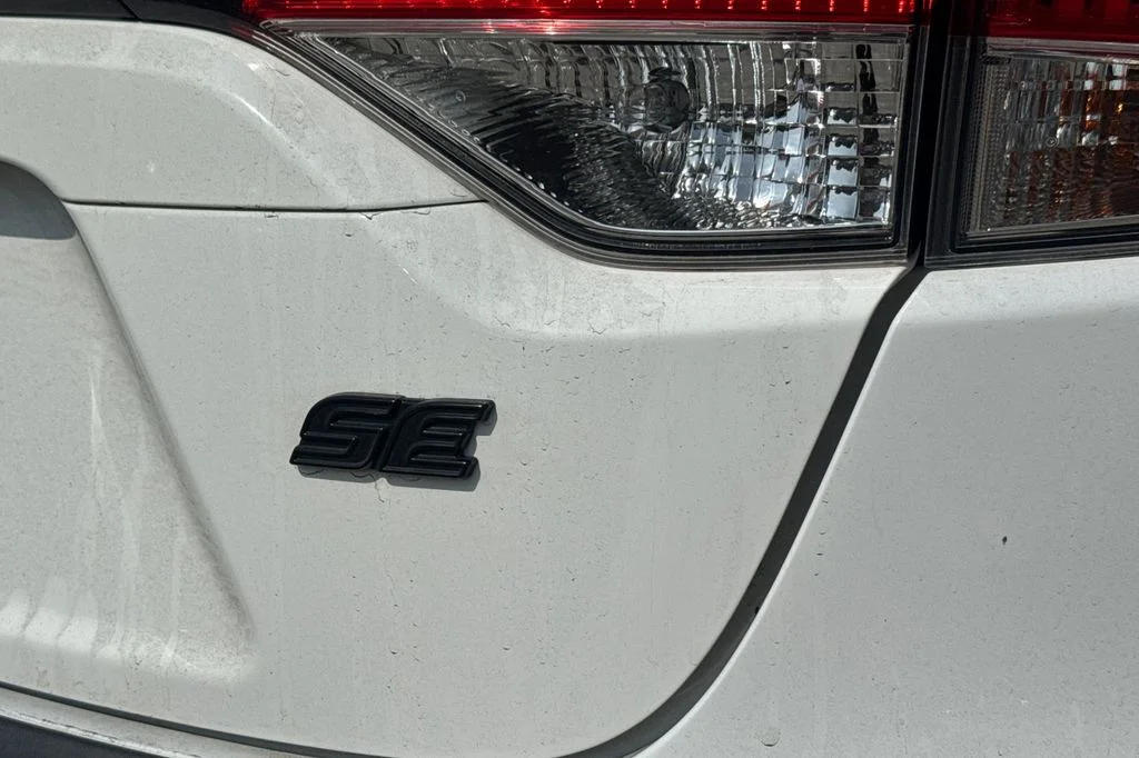Used 2022 White Toyota SE image 8