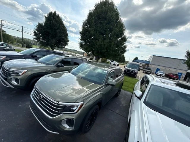 New 2026 Avocado Green Pearl Volkswagen 2.0T SE w/Technology image 10
