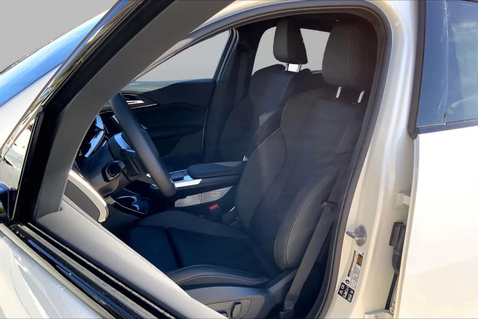 New 2026 Alpine White BMW xDrive28i image 9