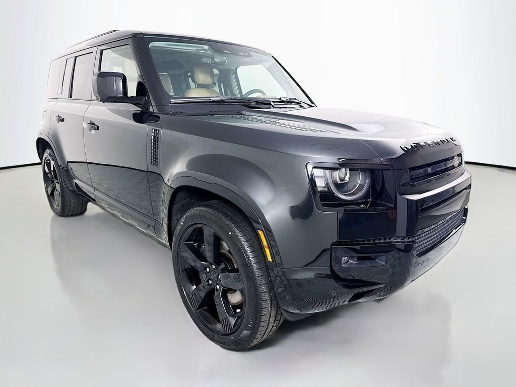 New 2026 Santorini Black Land Rover X-Dynamic SE image 7