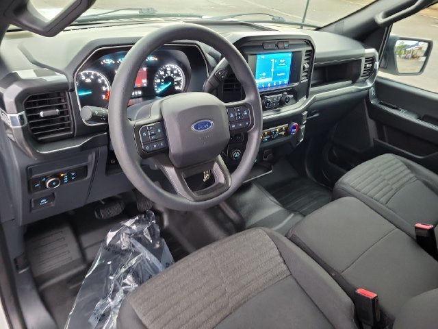 Used 2023 White Ford XL image 16