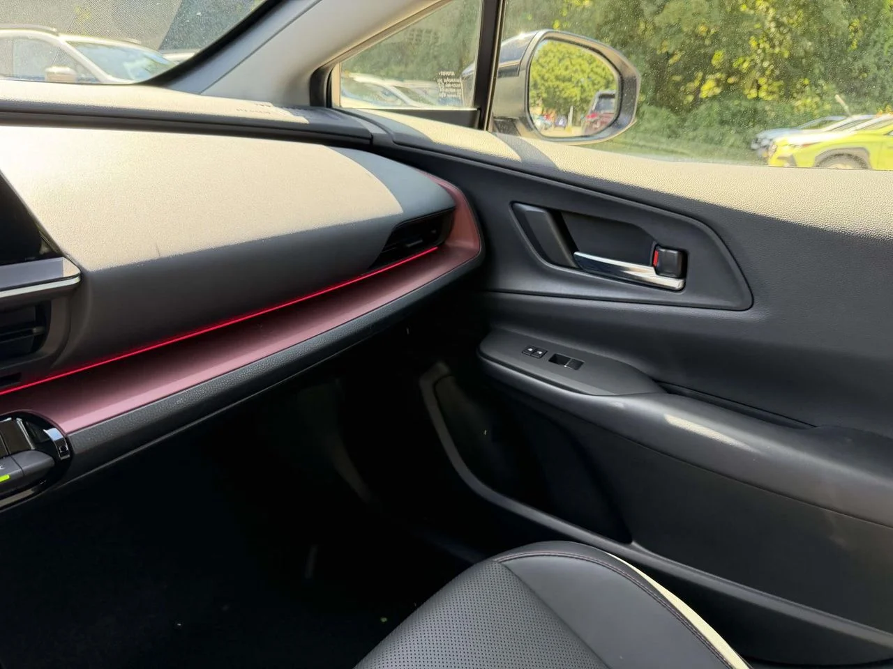 Used 2023 Cutting Edge Toyota XSE image 33