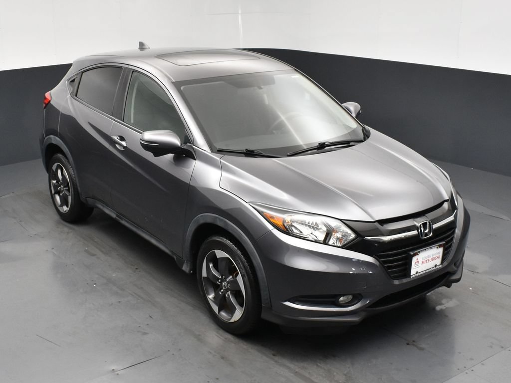 Used 2018  Honda EX image 16