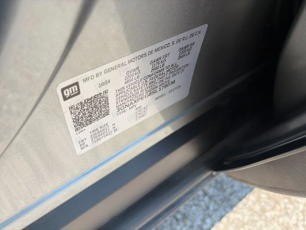 Used 2025 Gray Chevrolet LT image 36