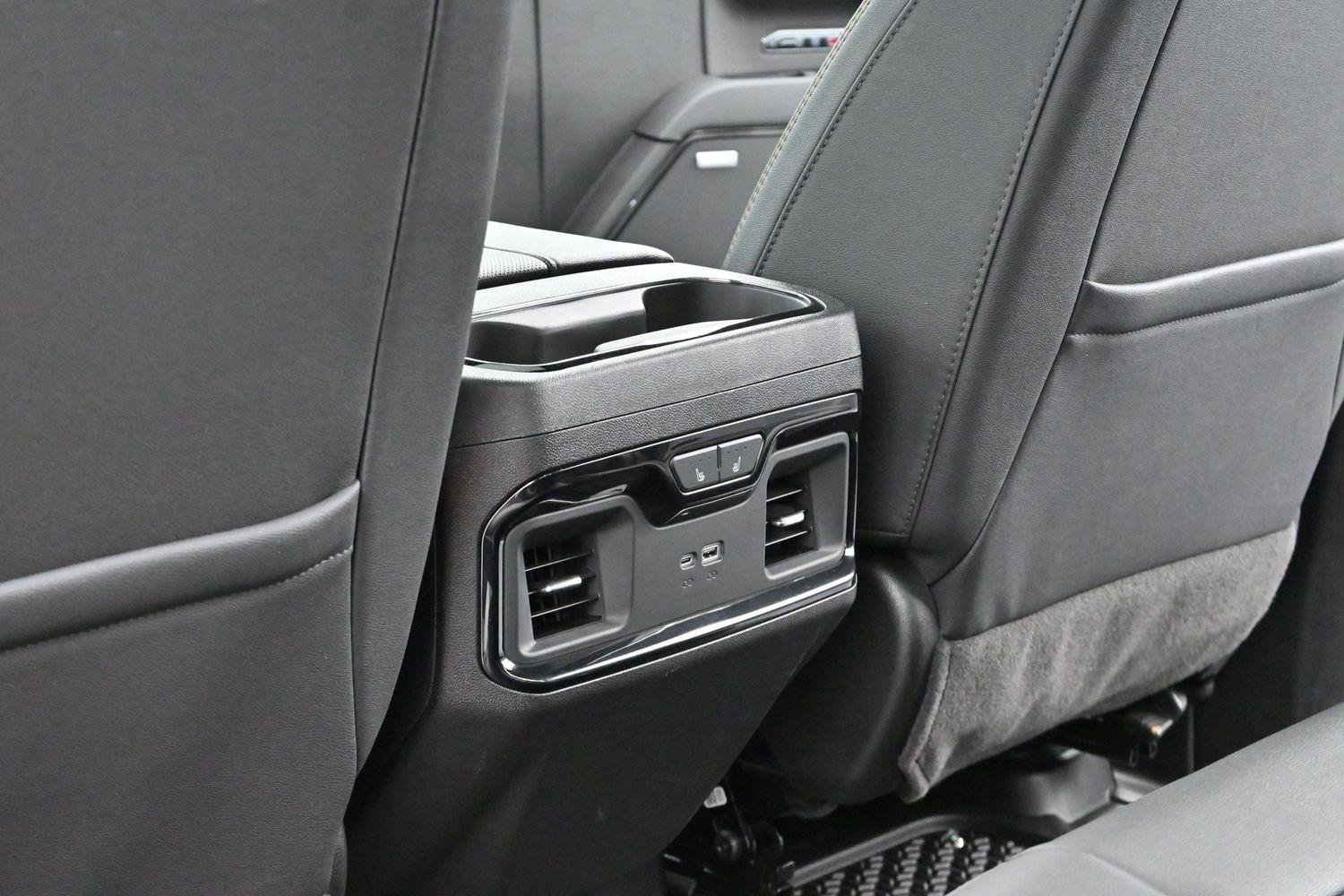 Used 2026 Onyx Black GMC AT4 image 31