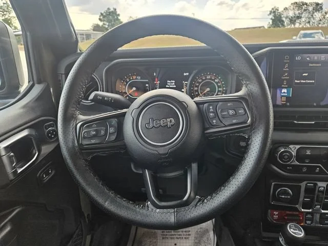 Used 2025 Green Jeep Rubicon image 14